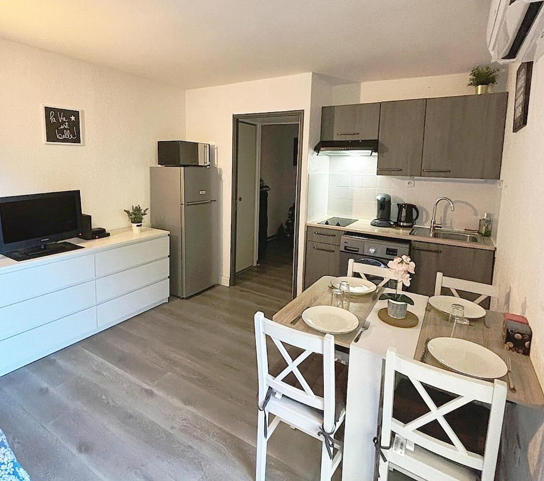 Charmant Studio Climatise 24 M2 Terrasse A 100M De La Plage Saint-Mandrier-sur-Mer Eksteriør billede